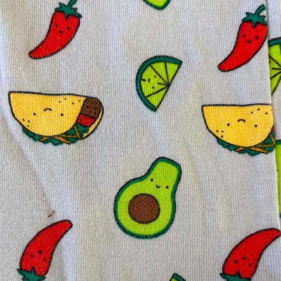 Old Navy Kids Pajama Set, T-shirt and Long Pants, Let’s Taco Bout It, Size 5T - Picture 15 of 17
